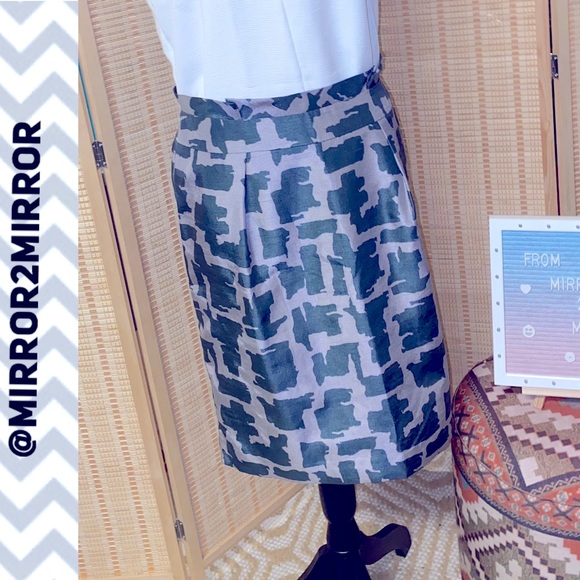 EUC Banana Republic Skirt - Picture 1 of 4